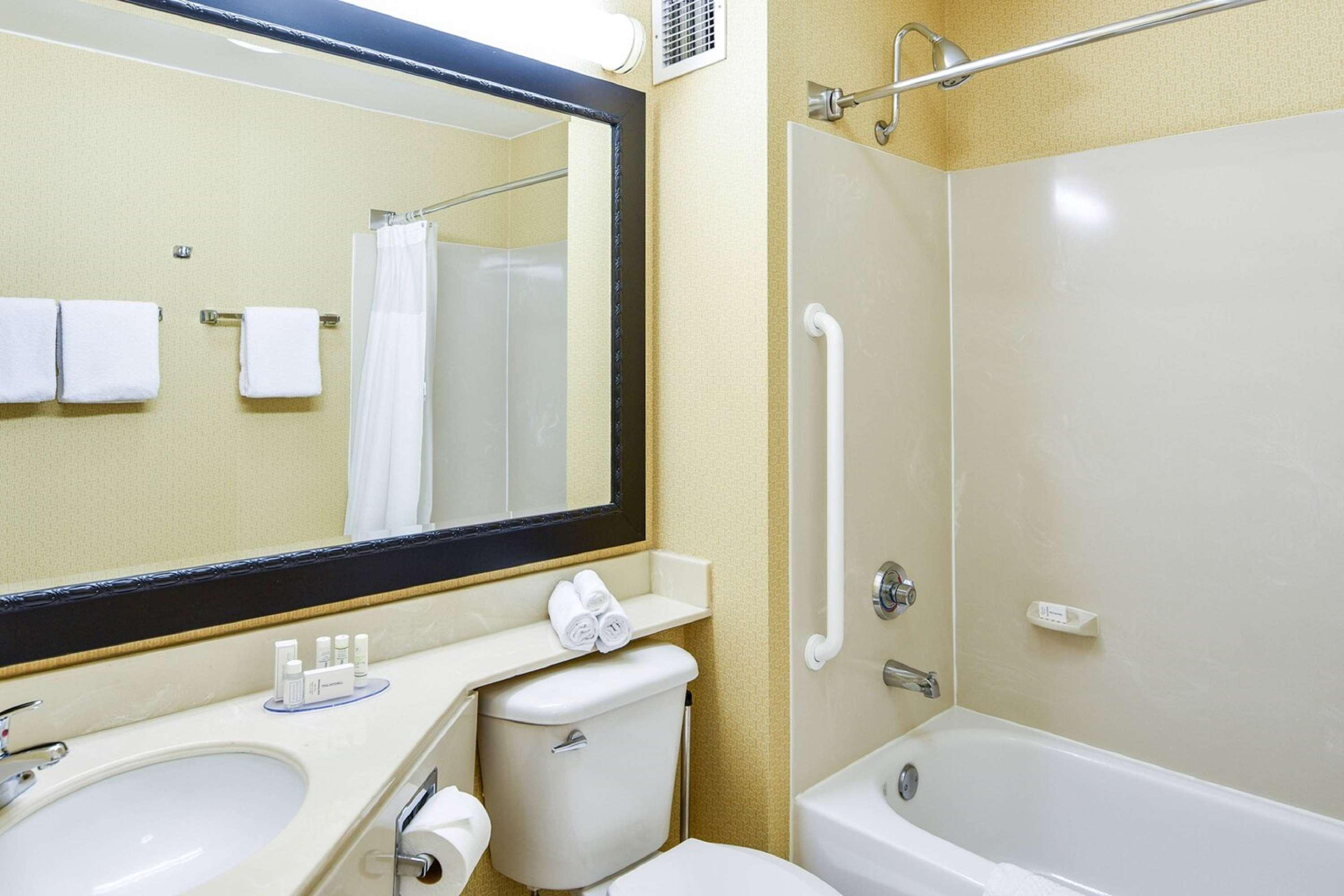 Surestay Hotel By Best Western Ontario Airport Exterior photo