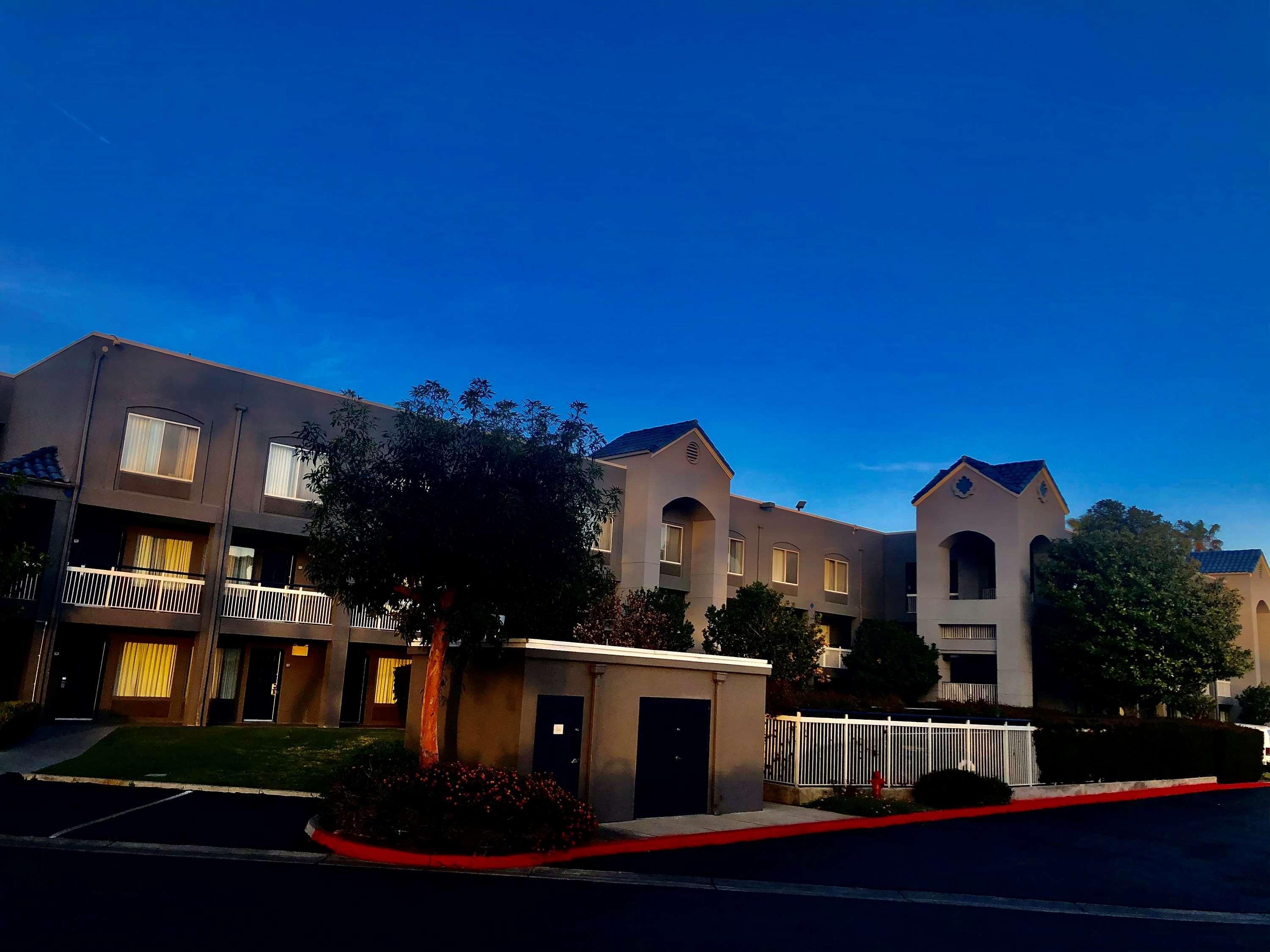 Surestay Hotel By Best Western Ontario Airport Exterior photo