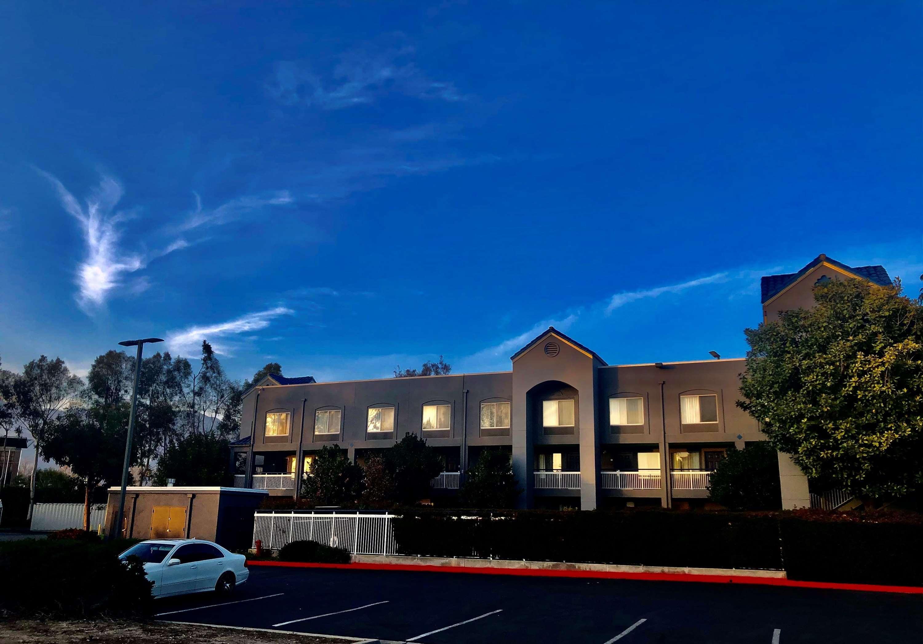 Surestay Hotel By Best Western Ontario Airport Exterior photo