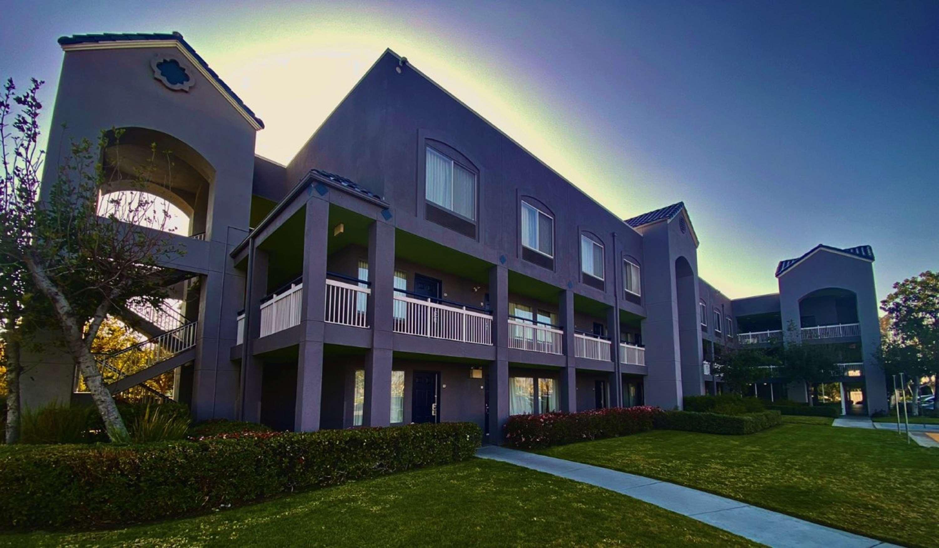 Surestay Hotel By Best Western Ontario Airport Exterior photo