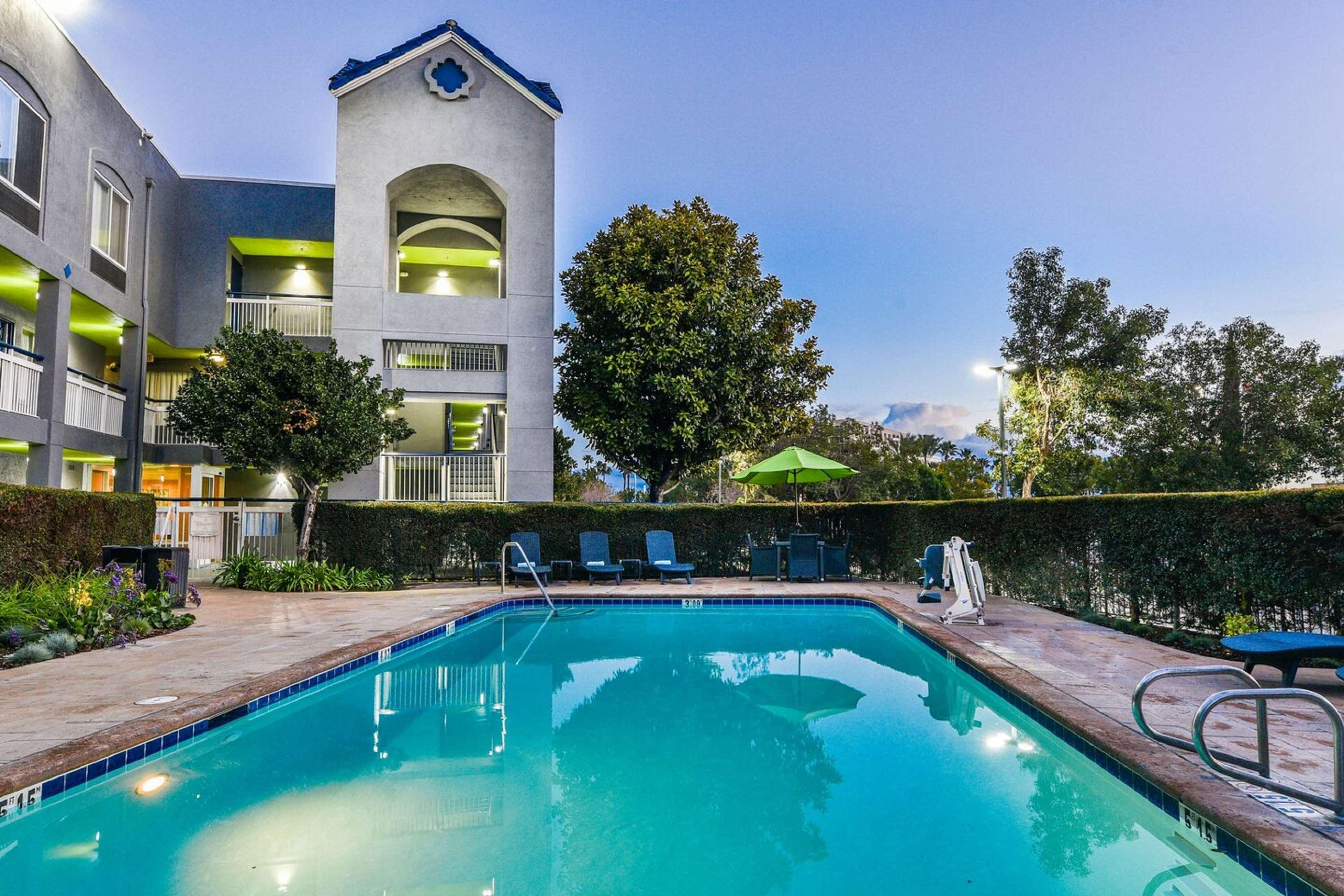 Surestay Hotel By Best Western Ontario Airport Exterior photo